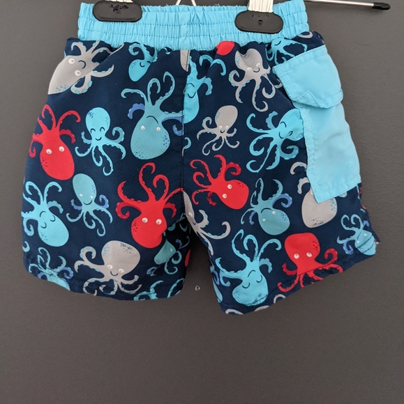 Blue and red octopus print swim trunks - Picture 2 of 3